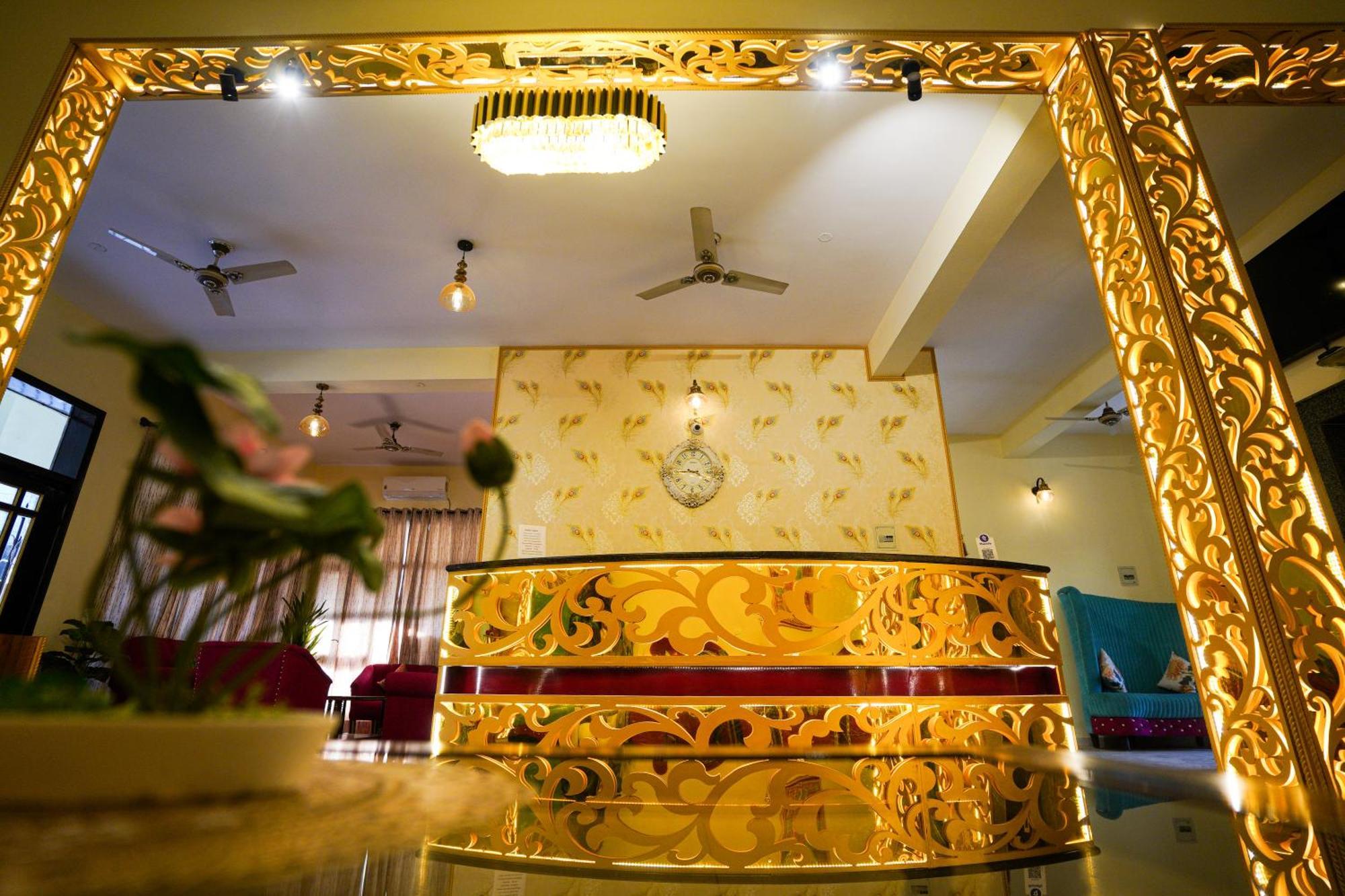 Hotel Neeraj Bhawan- Triveni Ghat Rishikesh Exterior photo