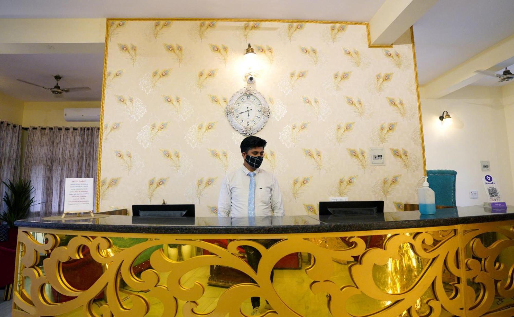 Hotel Neeraj Bhawan- Triveni Ghat Rishikesh Exterior photo