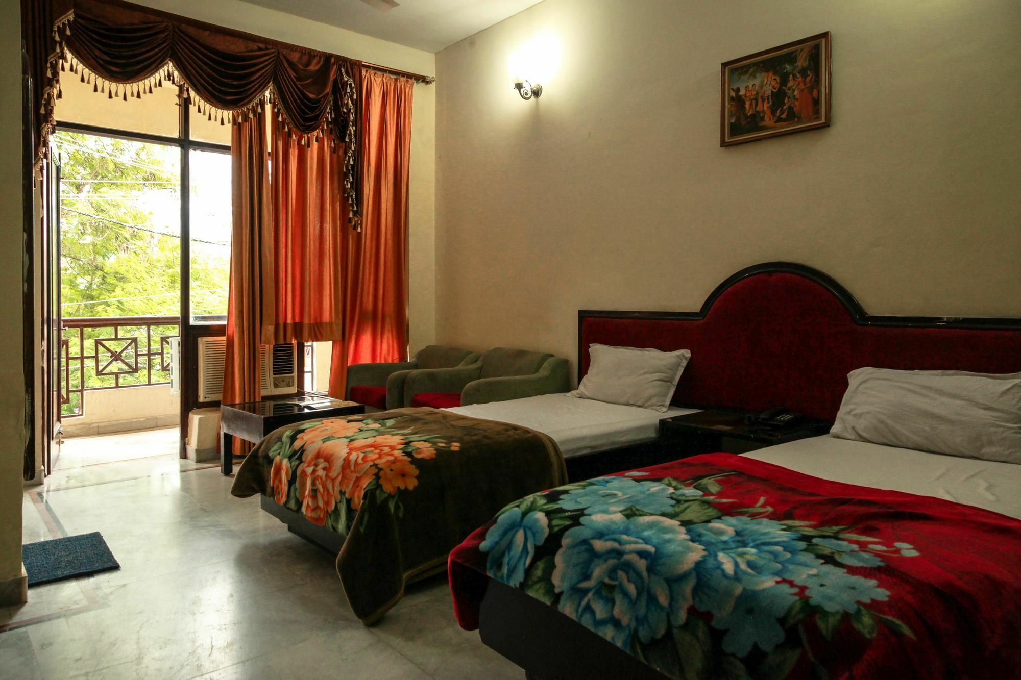 Hotel Neeraj Bhawan- Triveni Ghat Rishikesh Exterior photo